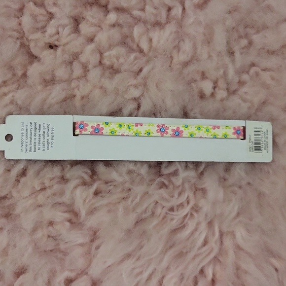 New Listing!! TOO FASHIONABLE SAFETY CAT COLLAR-S - Picture 2 of 7